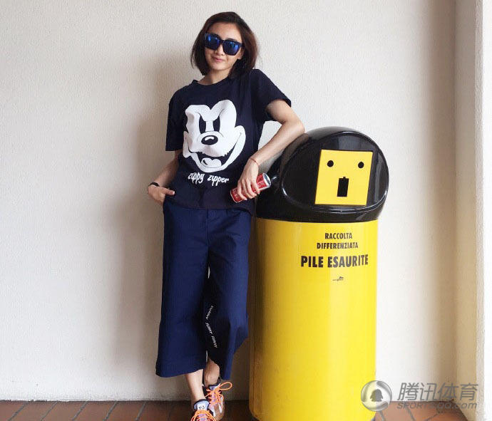 何雯娜游玩晒美照 网友直呼女神好美