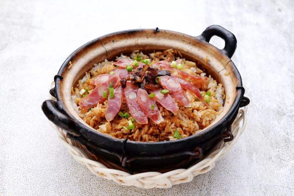 煲仔饭,腊味煲仔饭,腊味,锅巴