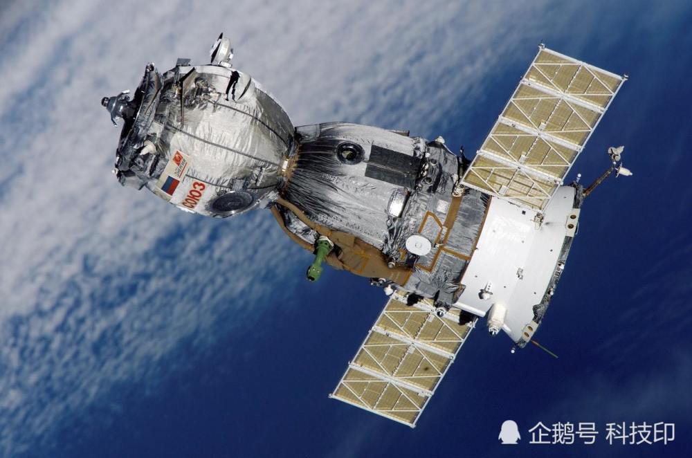 10张黑科技元素高清壁纸,酷炫感十足!