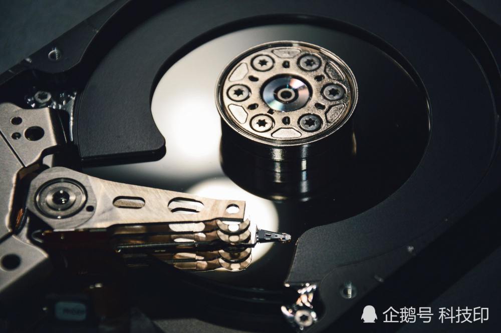 10张黑科技元素高清壁纸,酷炫感十足!