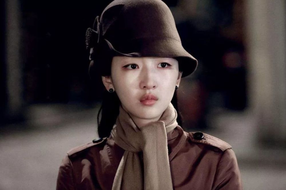 小花陪睡曾志伟上位?杨洋害惨蒋劲夫内幕?林允要失宠?柯震东卖惨洗白?