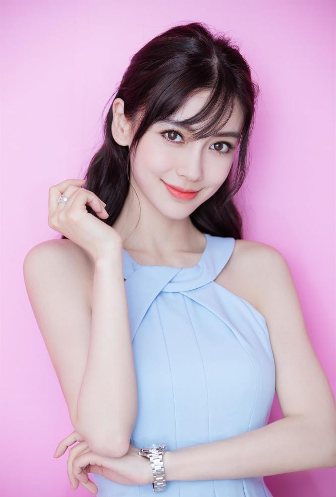 这5位美貌出众的女星都出生于上海,足见上海确实出美女