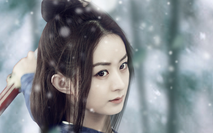 古装剧中女星的眼神杀,赵丽颖霸气,杨幂凌厉,而她让人