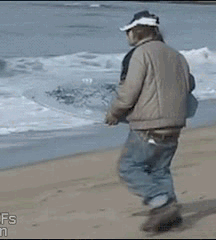 论一个人能同时做出多少件尴尬的事情?(.^^)