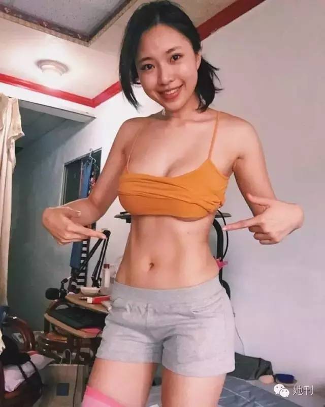 从扁平到34D胸蜜桃臀,中国姑娘两年逆袭成性