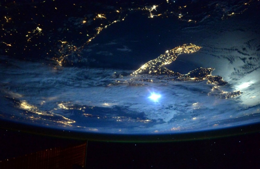 宇航员视角看地球夜景:每张都是惊艳大片!