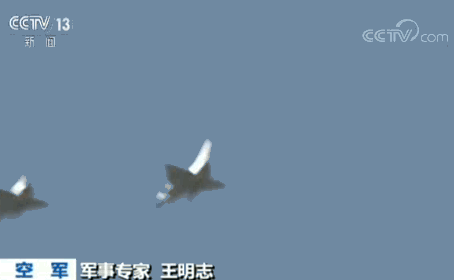 这个帅气!国产战机