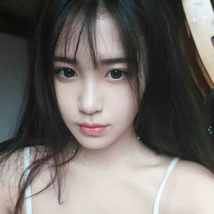 明星长得好看不稀奇,但是想想,他们成名前也不过是平凡的普通人啊.