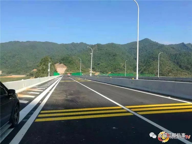 5小时缩短为3.5小时;还将结束东兰,巴马,凤山三县不通高速公路的历史.