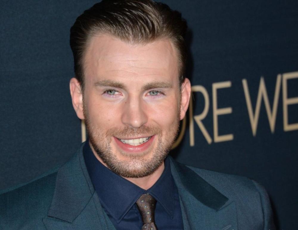 美国队长chrisevans:满脸络腮胡也很帅的男明星,每张都是壁纸