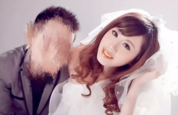 婚纱照嘴大_婚纱照风格(3)