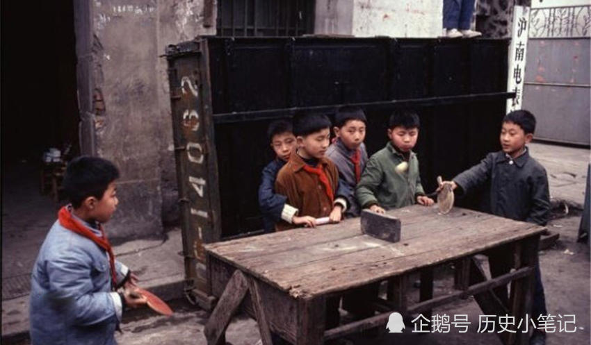 老照片:70年代末中国人民的生活照,父辈们的回忆