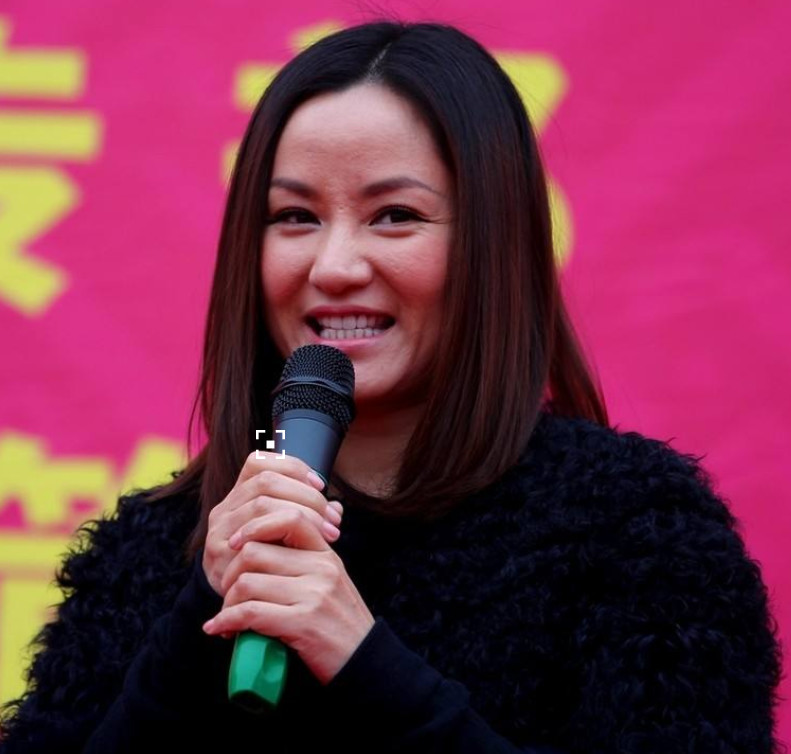 贾玲,瞿颖,嘟嘟,女神和女汉子