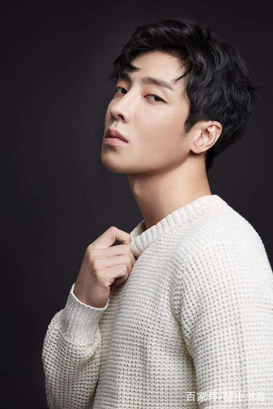 一直不温不火的男演员张翰宇,如今和杨洋一同出演一部
