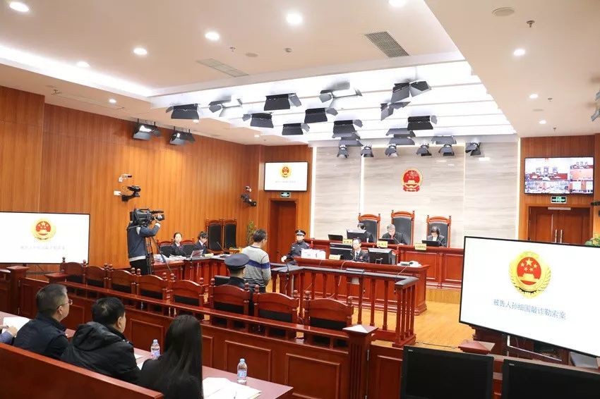 网上搜集领导照片ps"艳照",寄出130封信勒索3000万,结果