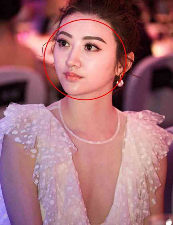 景甜公布恋情后,惊现