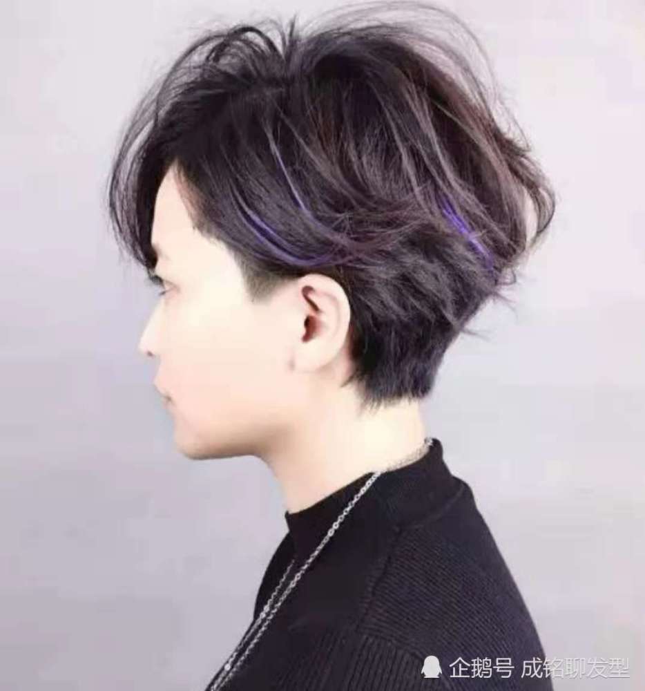时尚短发,短发发型,中年女士发型,短发烫发,剪短头发