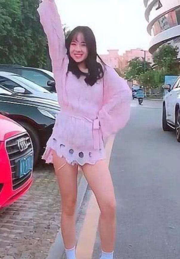 抖音筷子腿已成过去,酒杯腿才是男人的追求,小姐姐看着就想摸!