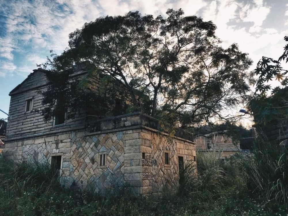 泉州惠安东莲村:正在消失的石头建筑