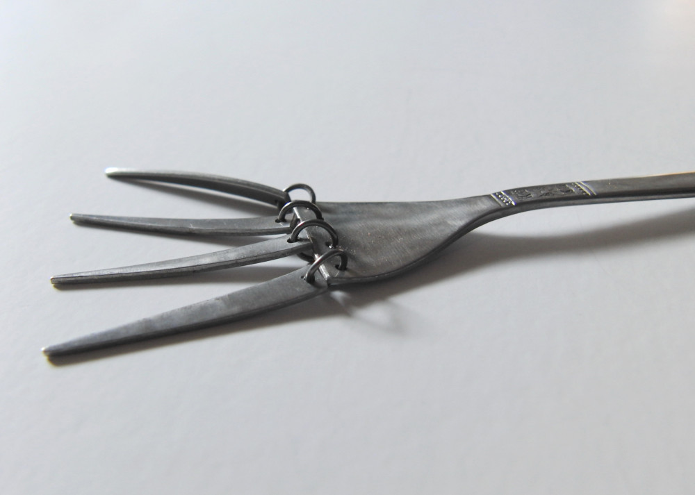 反人类黑设计 VS 实用好设计,你更喜欢谁?