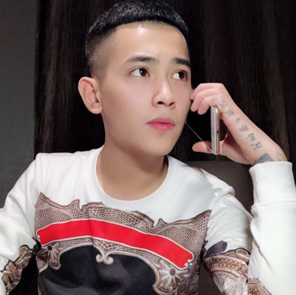 快手吴迪给山区捐款,金额曝光引起众怒,网友:滚出快手
