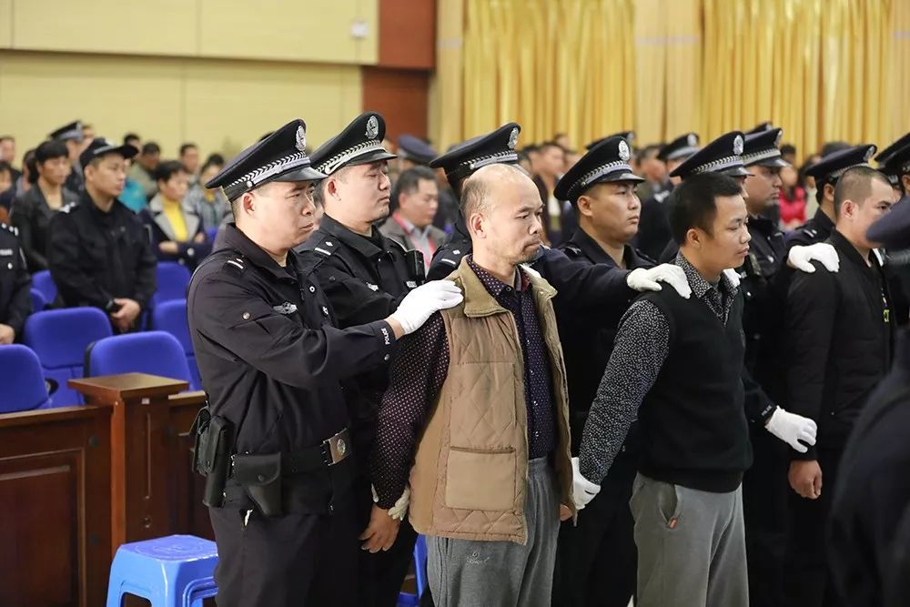 今天广西多地公开宣判,这些臭名昭著的"黑老大"获刑!
