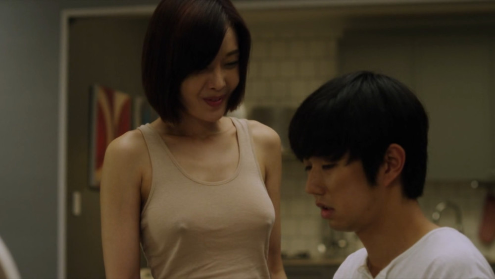 一部韩国伦理片《华丽的外出》,女子荒唐糜烂的生活让