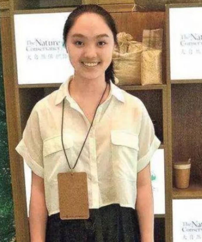 李连杰的4个女儿:三个女儿都很漂亮,只有老三让刘德华
