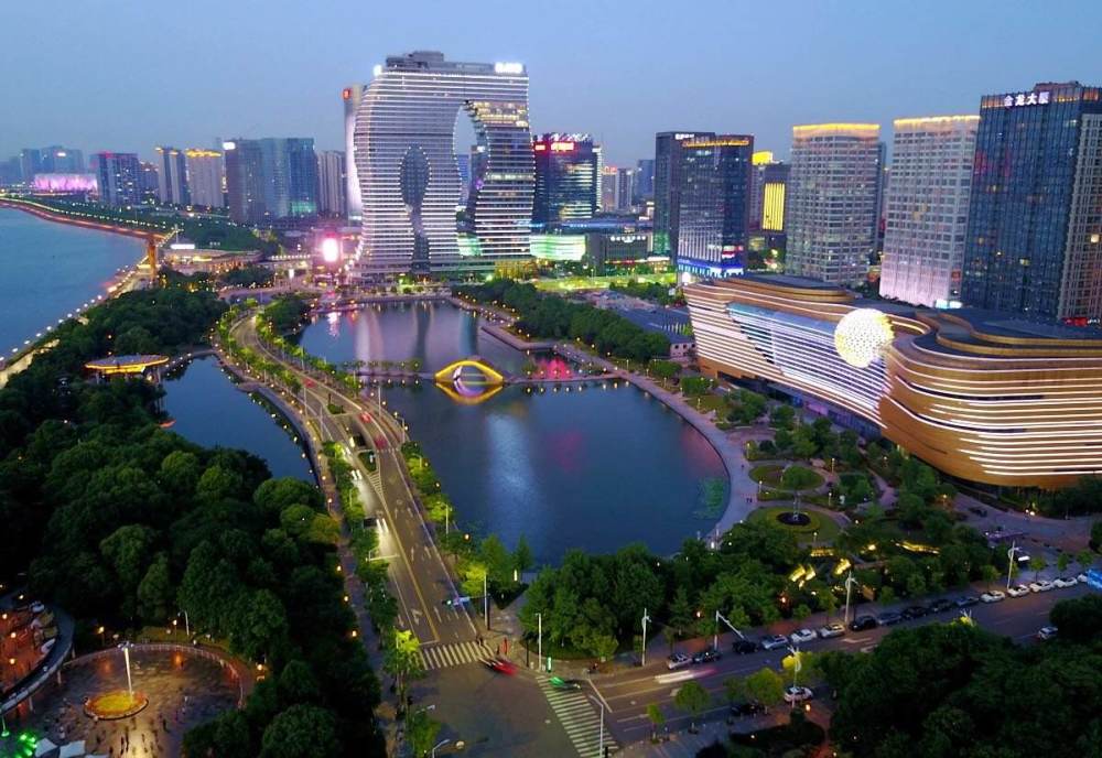 网评中国最受老外欢迎的5个城市,北京只能排第二,第一