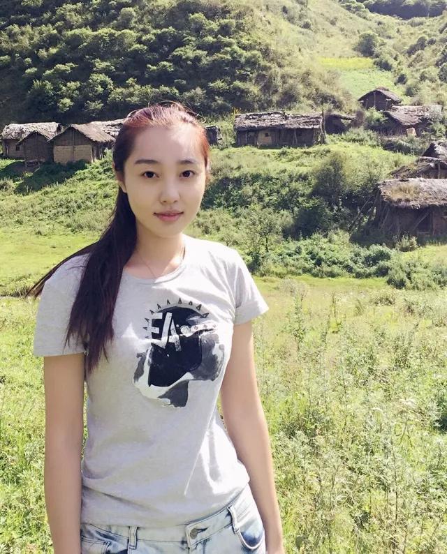 于 婉 莹 清华才女画家