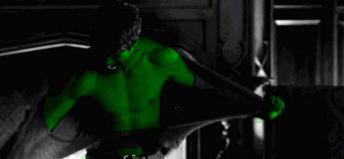 复联4海报泄露?寡姐战死,班纳发狂后变身浩克锤翻灭霸!