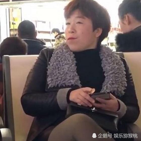 这位"青岛贵妇"走红,撞脸黄渤,网友:是黄渤失散多年的