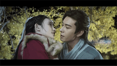 但不得不说,李承鄞和小枫这种虐心cp还是挺抓人心的: 毕竟,对观众来