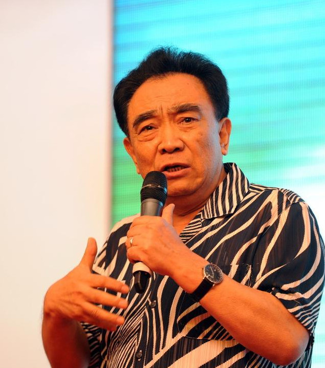杨钰莹被曝婚讯在即,男方姓鲍.网友:不会是鲍国安吧?