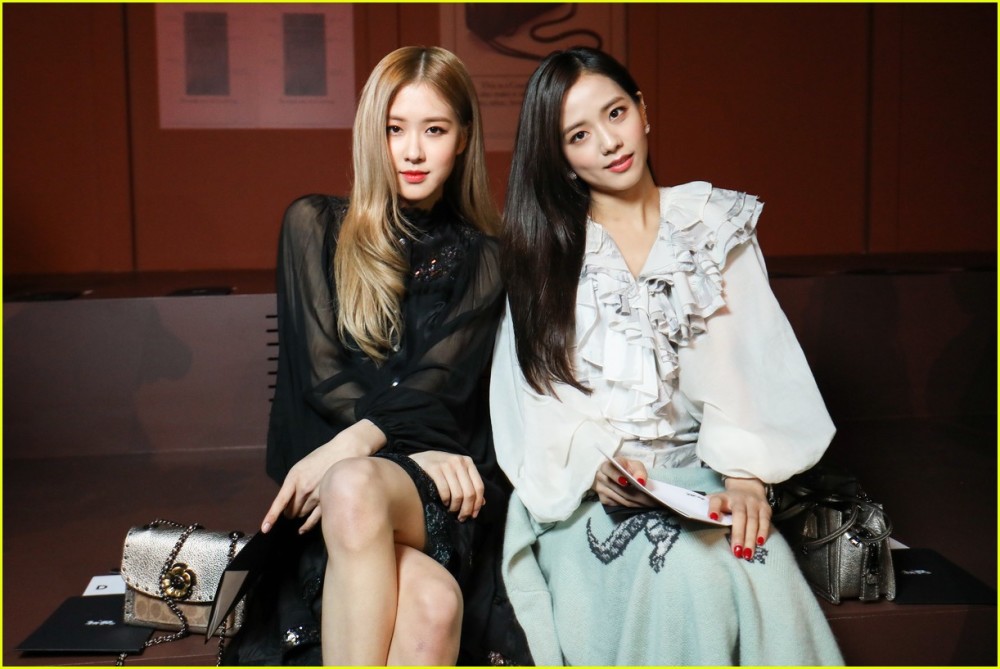 blackpink金智秀朴彩英现身中国 一个性感一个清纯