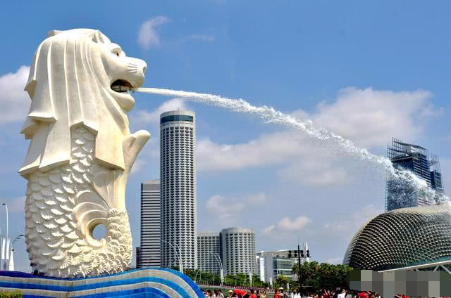 新加坡面积很小,为什么却很富裕?真正的