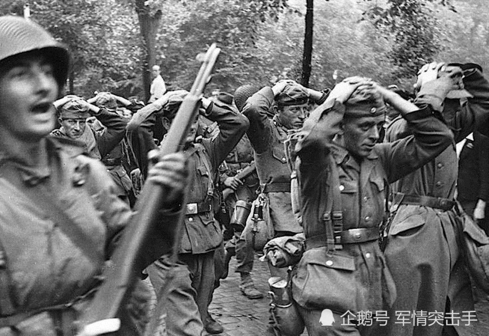 西方强征百万德国战俘做苦力 掠夺万亿美元