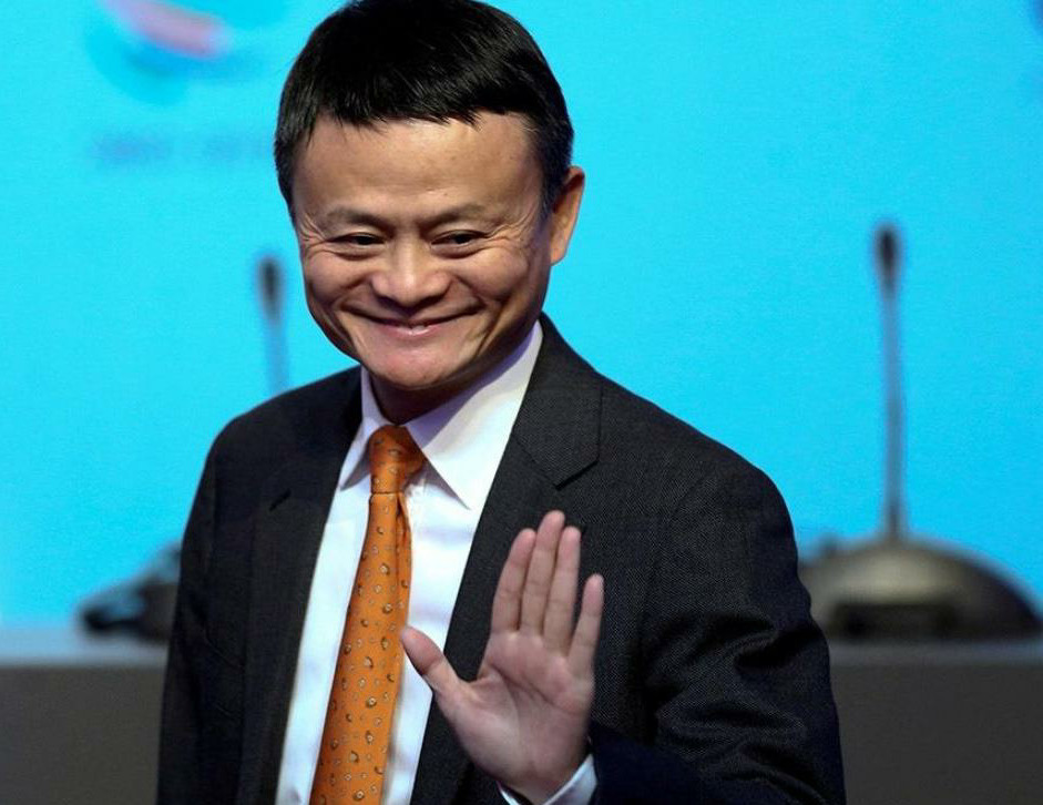 马云呢英文名叫jackma,这个外文名字呢,据说还是一个老外给他取的