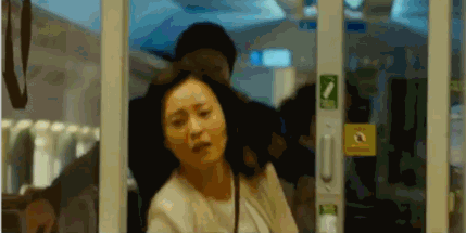 这部揭露人性的韩国灾难片《釜山行》,真的是神作么?
