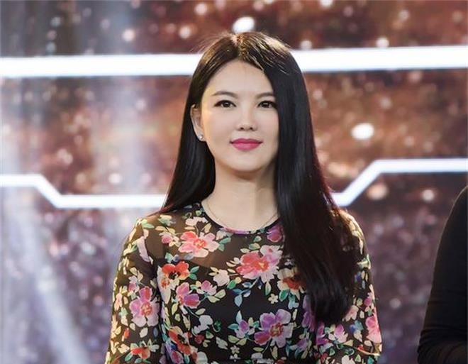 李湘一瓶化妆品含2克拉钻石粉,这才是明星的真实消费!