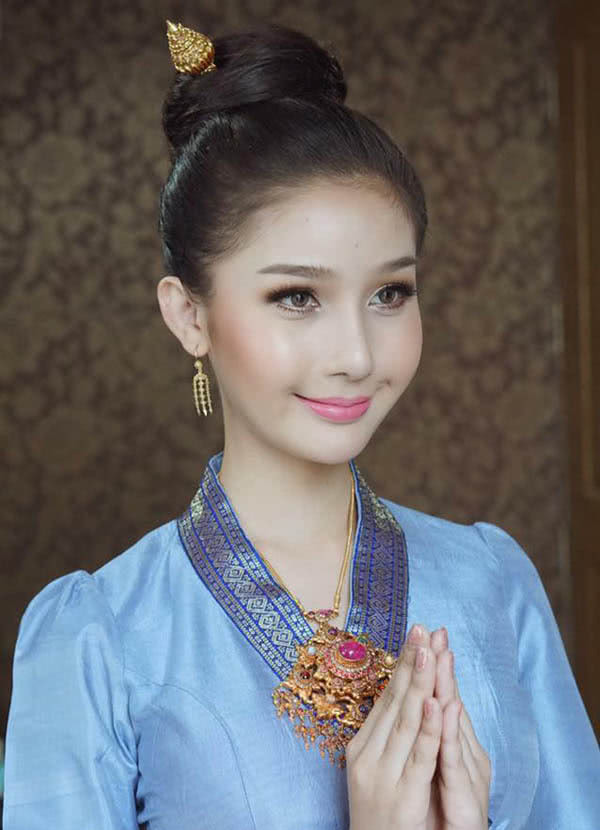 老挝最美人妖惊艳亮相泰国,画面实在太美了!