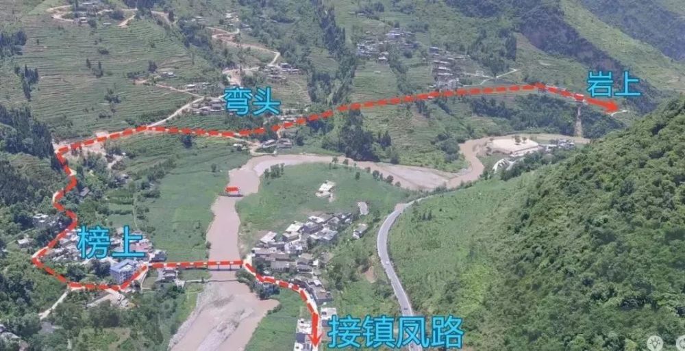 镇雄到罗坎的路可以通车啦!