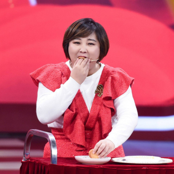 瘦身成功的贾玲"女汉子"变"女神"网友:好漂亮!
