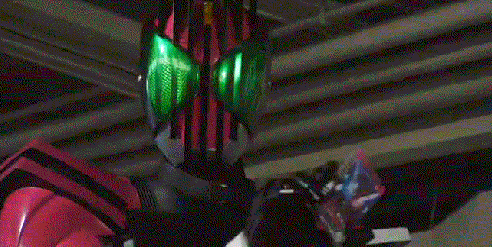 假面骑士帝骑首次变身成build,居然不敌时王帝骑气泡版?