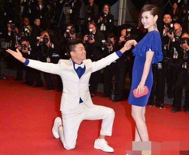 网友指责王宝强造谣前妻与儿子,更直言冯青将重蹈马蓉