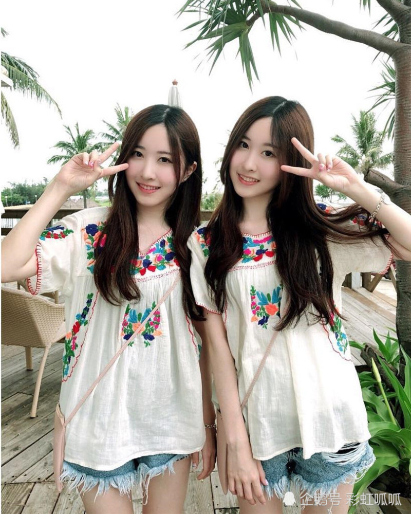 最美双胞胎长大了,双双考入清华大学,网友:姐妹校花来