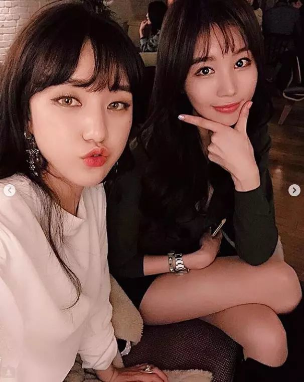 李汉娜和闺蜜最新合照