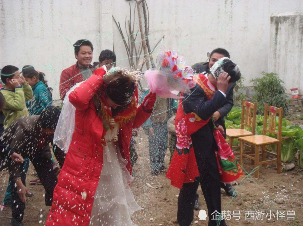 为什么农村越来越多的男青年,娶了离异女人?媒人:别要求太高