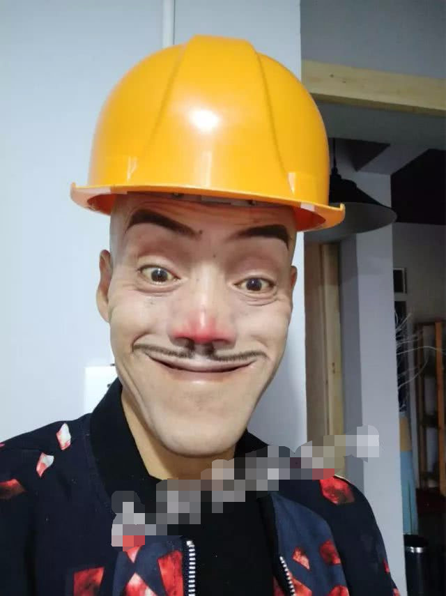 真人版"光头强",赵英俊不算什么,他长的简直一模一样!