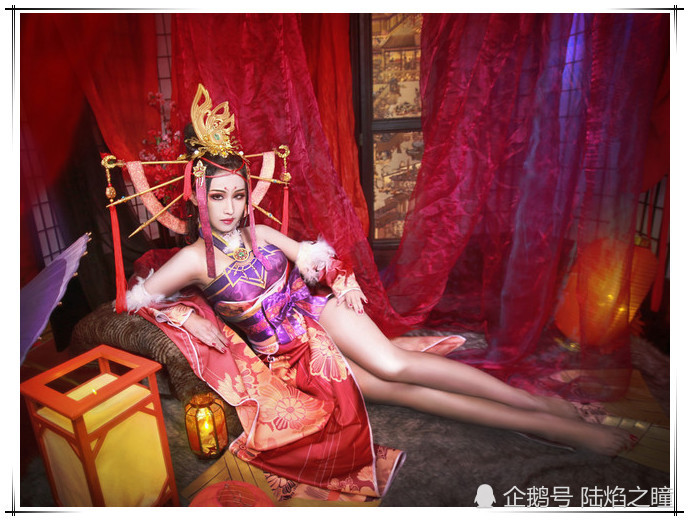 《海贼王》女帝撞上《不良人》女帝,你会pick谁?